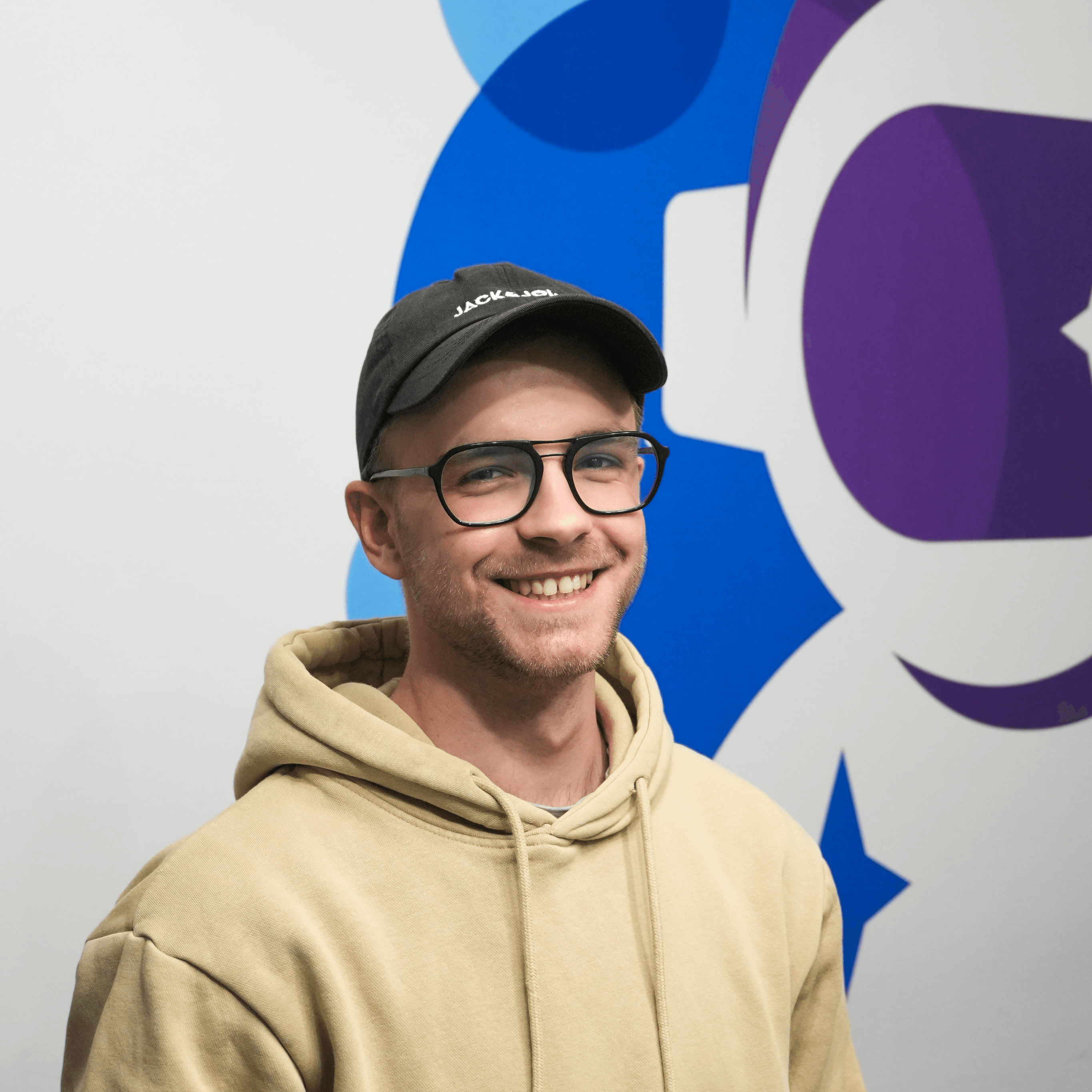 https://weastronauts.com/wp-content/uploads/2025/04/Antoni-Michalczak-2-1-e1745503521196.png
