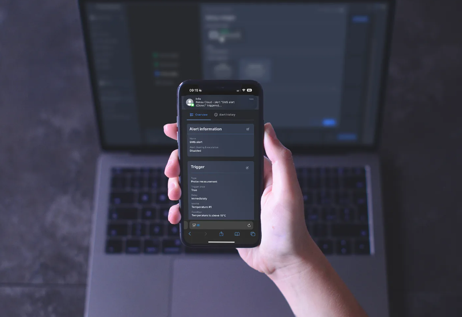 Renau, iot, weastronauts, embedded